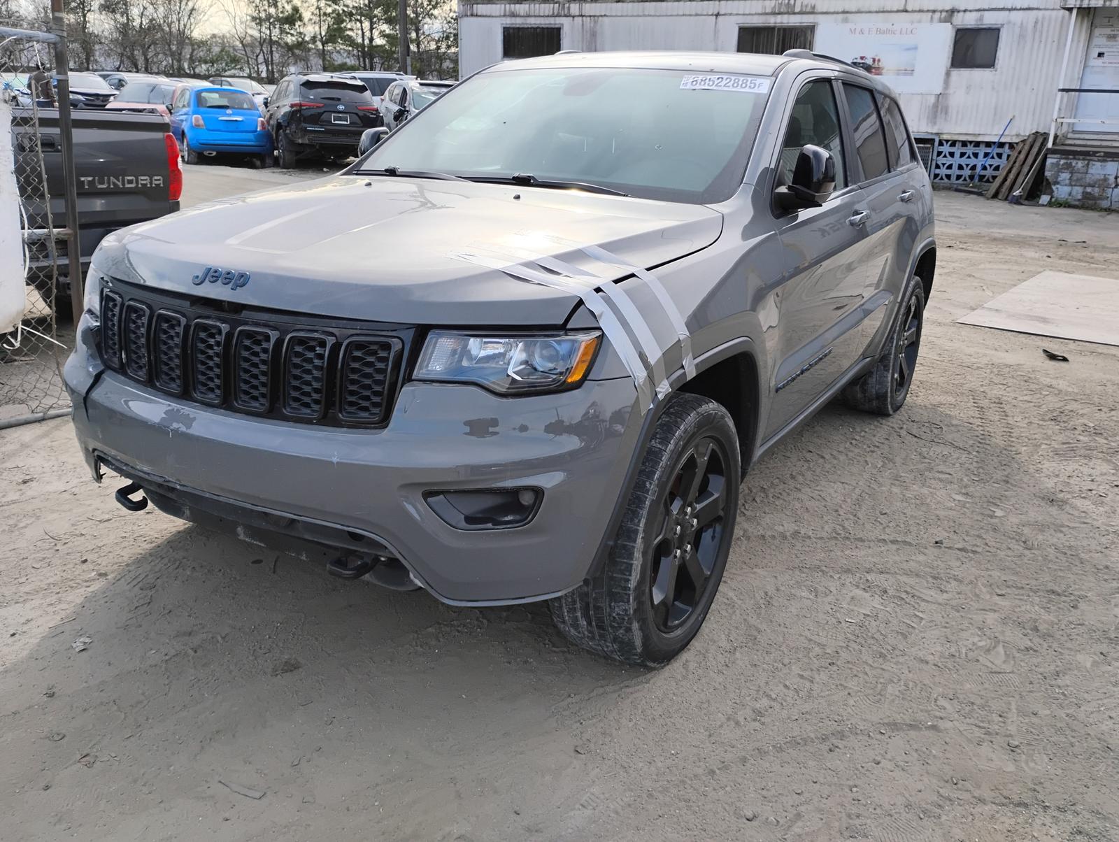 Jeep Grand Cherokee — zdjęcie 2